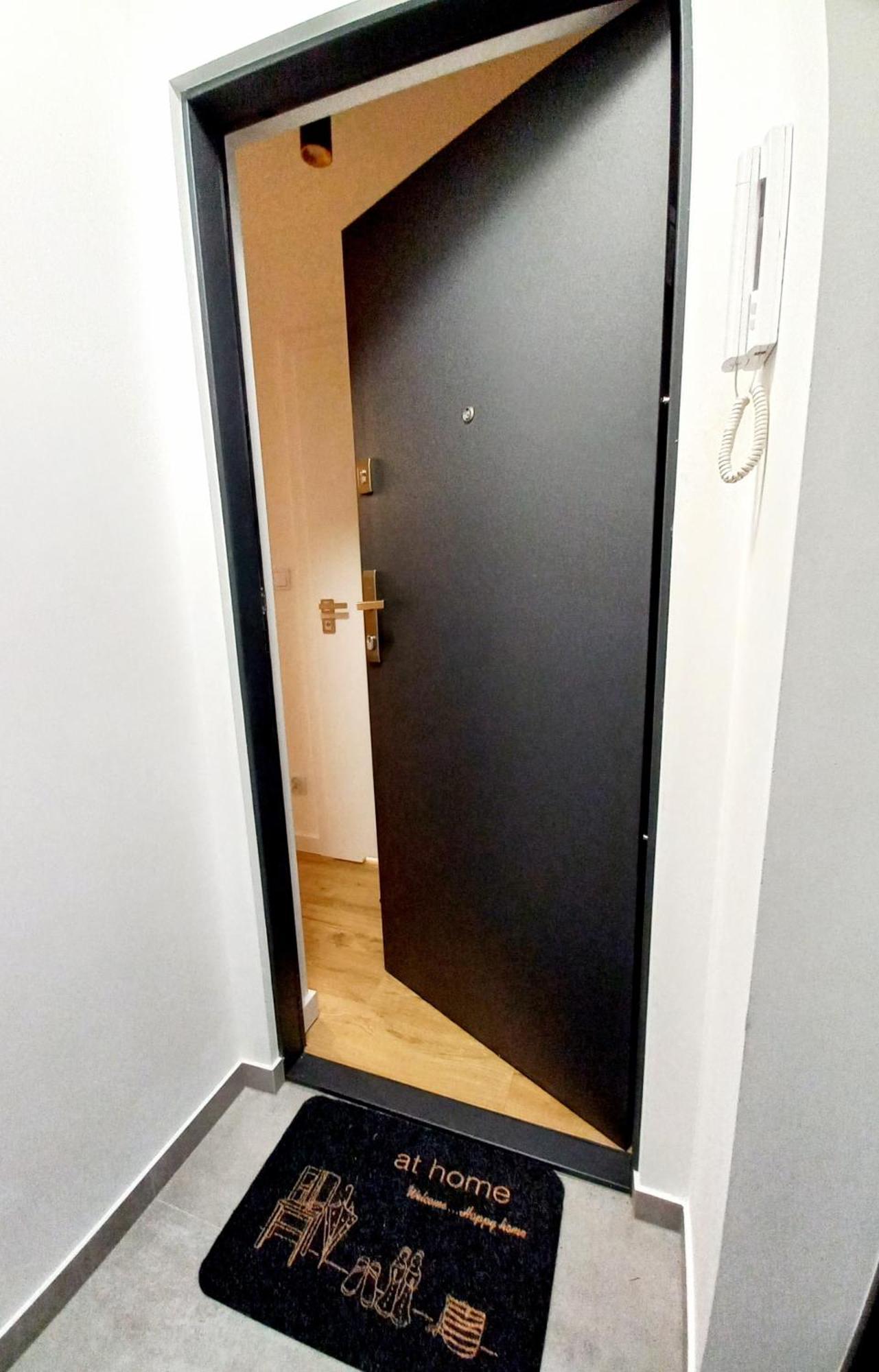 Neoapartments Lotnicza Wrocław Exterior foto